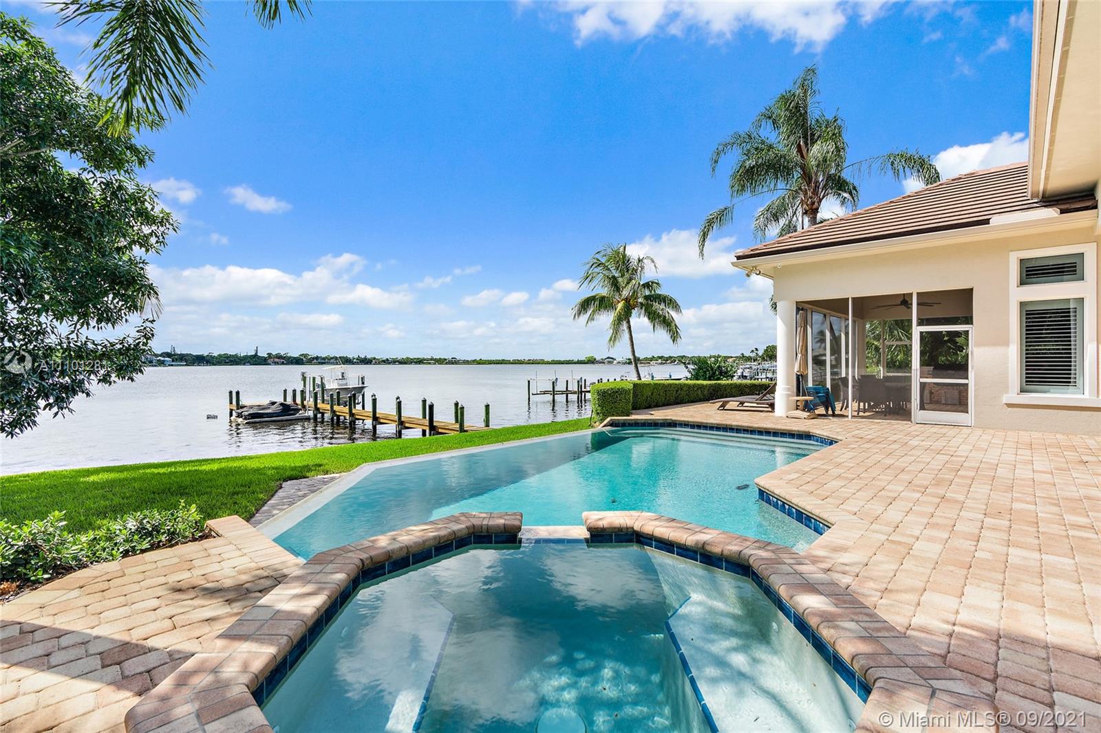 Tequesta Country Club - Residential