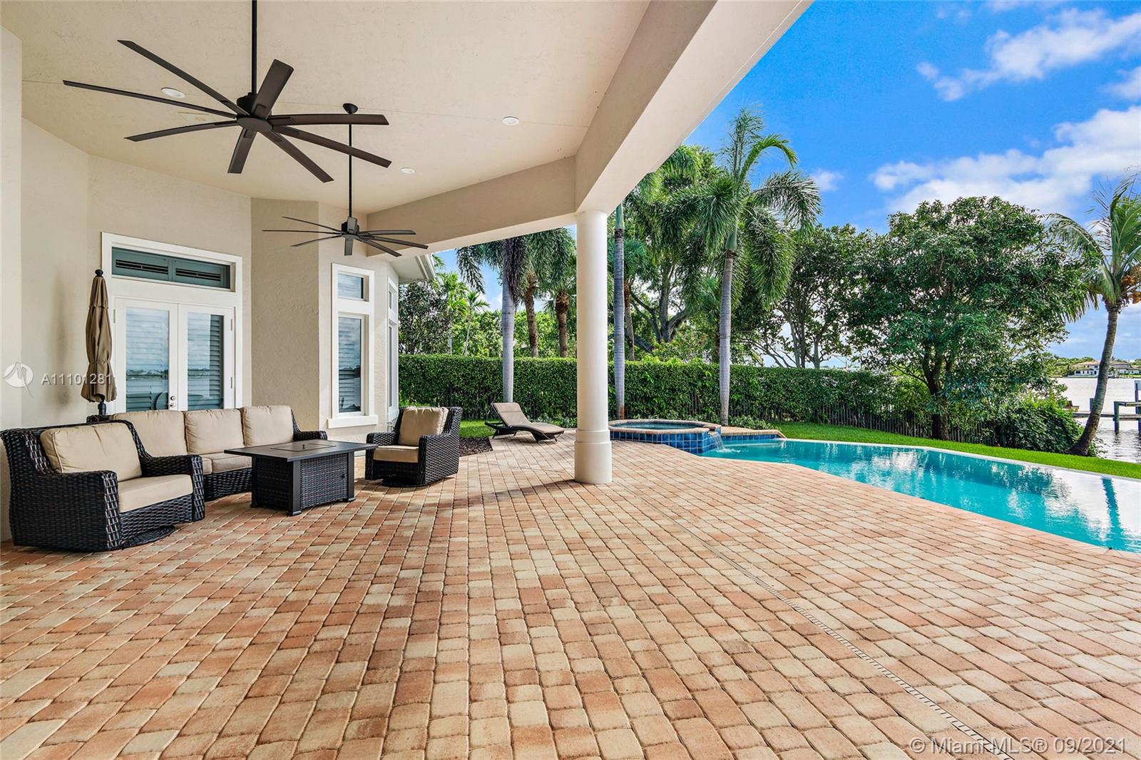 Tequesta Country Club - Residential