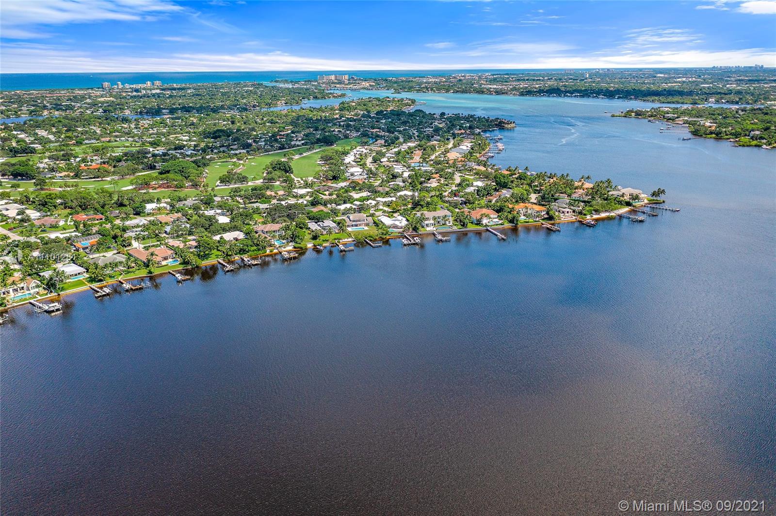 Tequesta Country Club - Residential