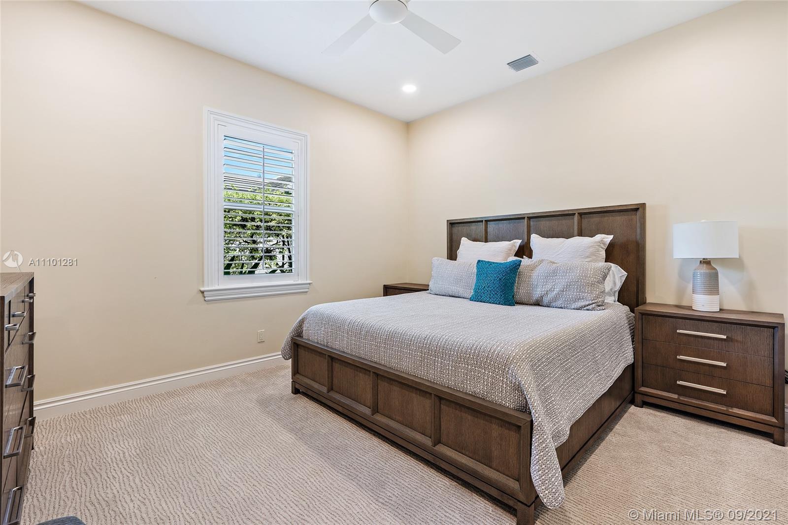 Tequesta Country Club - Residential