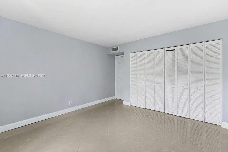 CORAL POINT CONDOMINIUM - Residential Lease