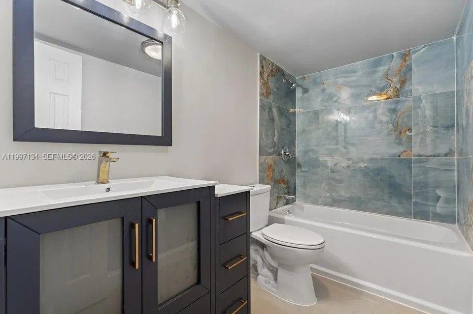 CORAL POINT CONDOMINIUM - Residential Lease