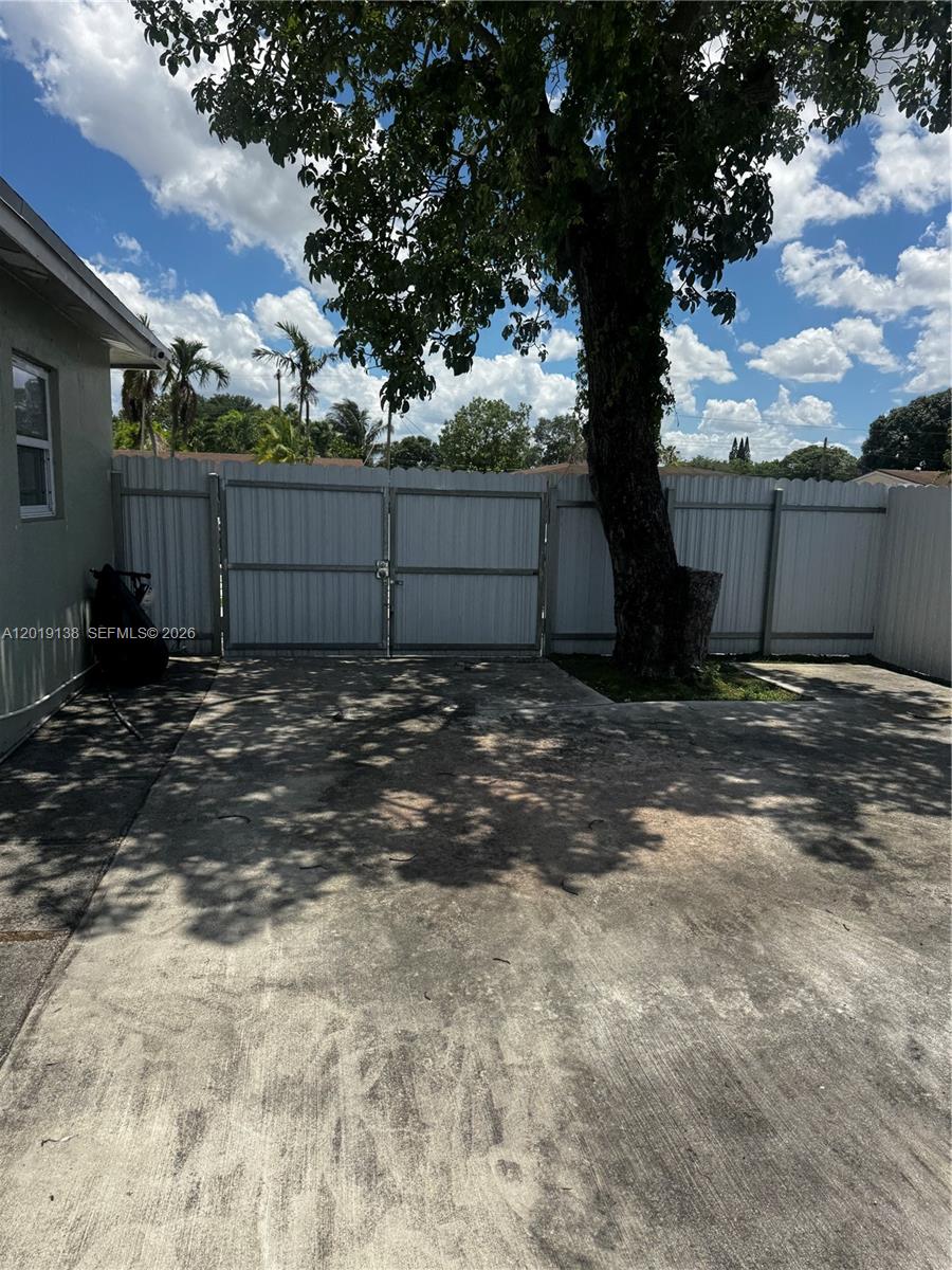 MYRTLE GROVE 1ST ADDN - Residential