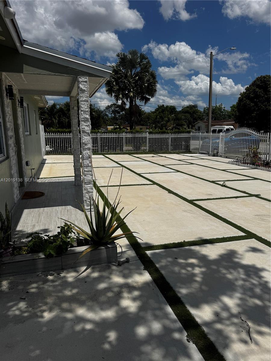 MYRTLE GROVE 1ST ADDN - Residential