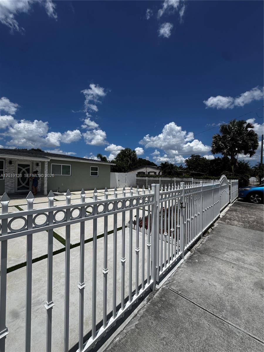 MYRTLE GROVE 1ST ADDN - Residential