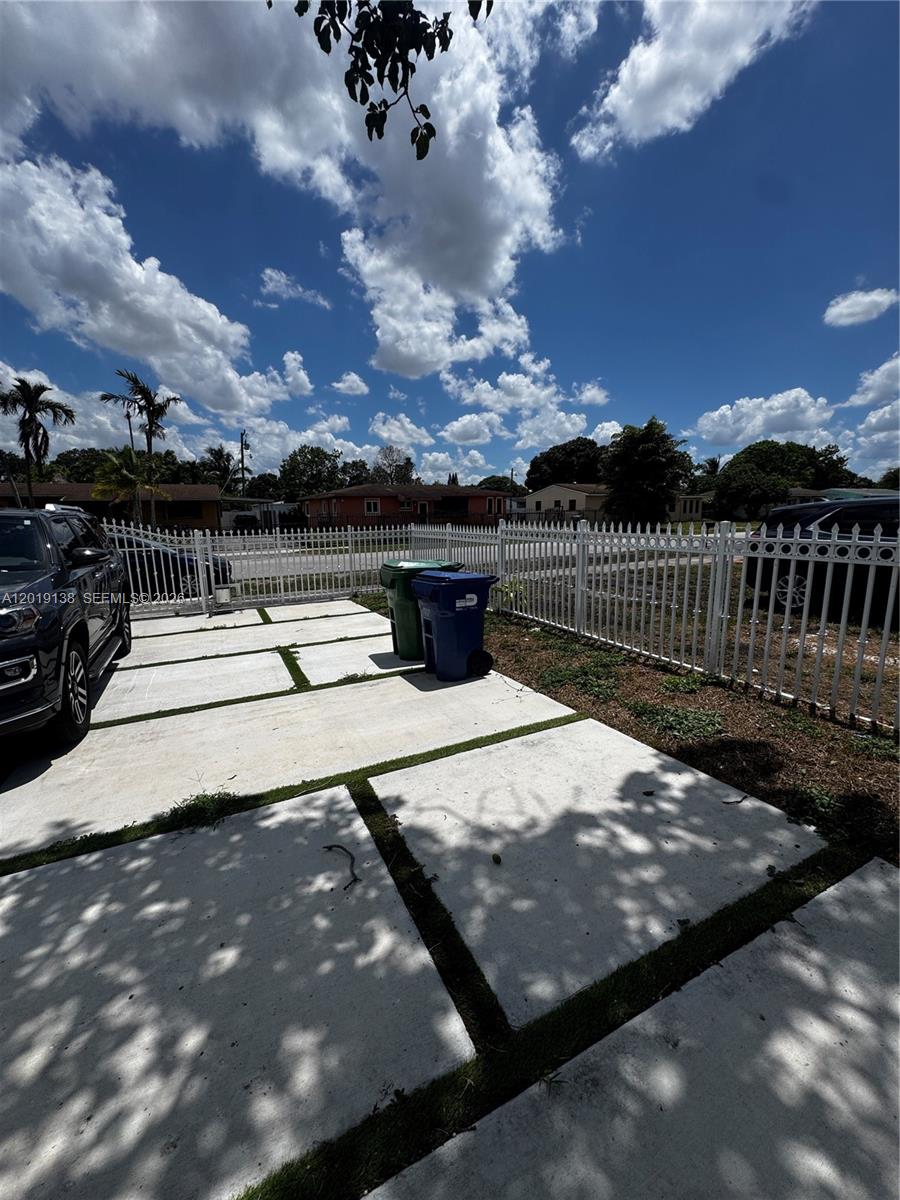MYRTLE GROVE 1ST ADDN - Residential