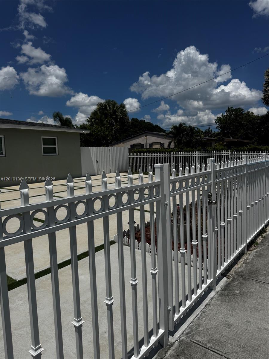 MYRTLE GROVE 1ST ADDN - Residential
