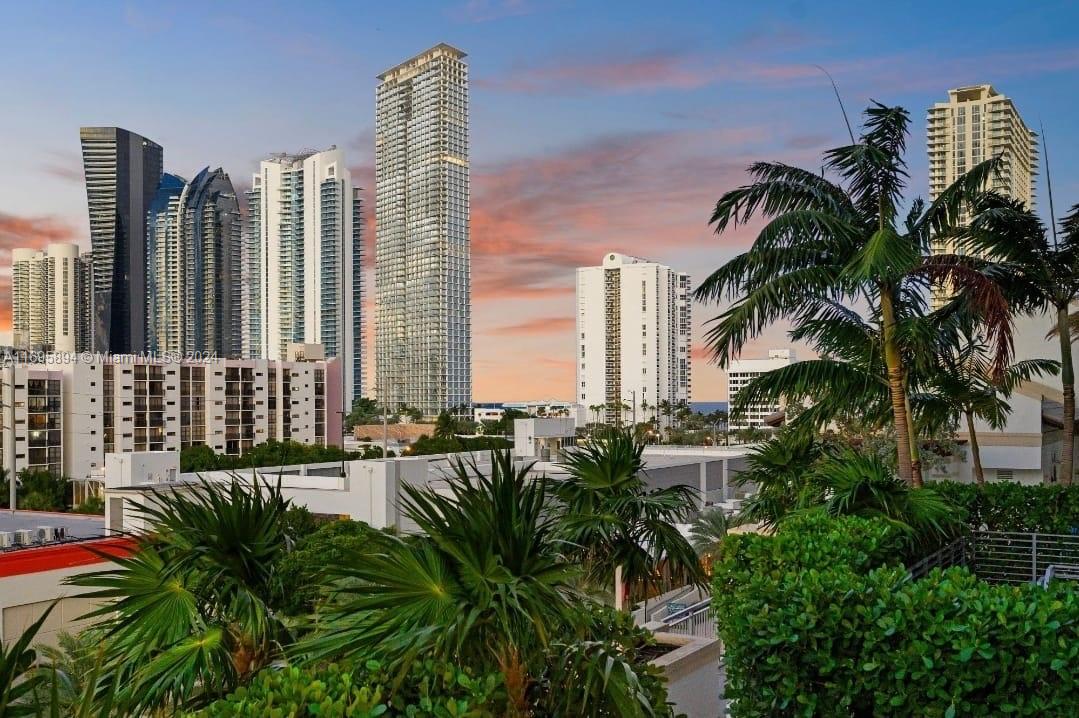 PARQUE TOWERS CONDO - Residential