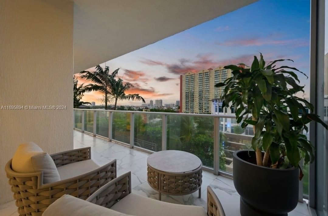 PARQUE TOWERS CONDO - Residential