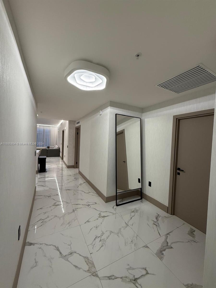 PARQUE TOWERS CONDO - Residential