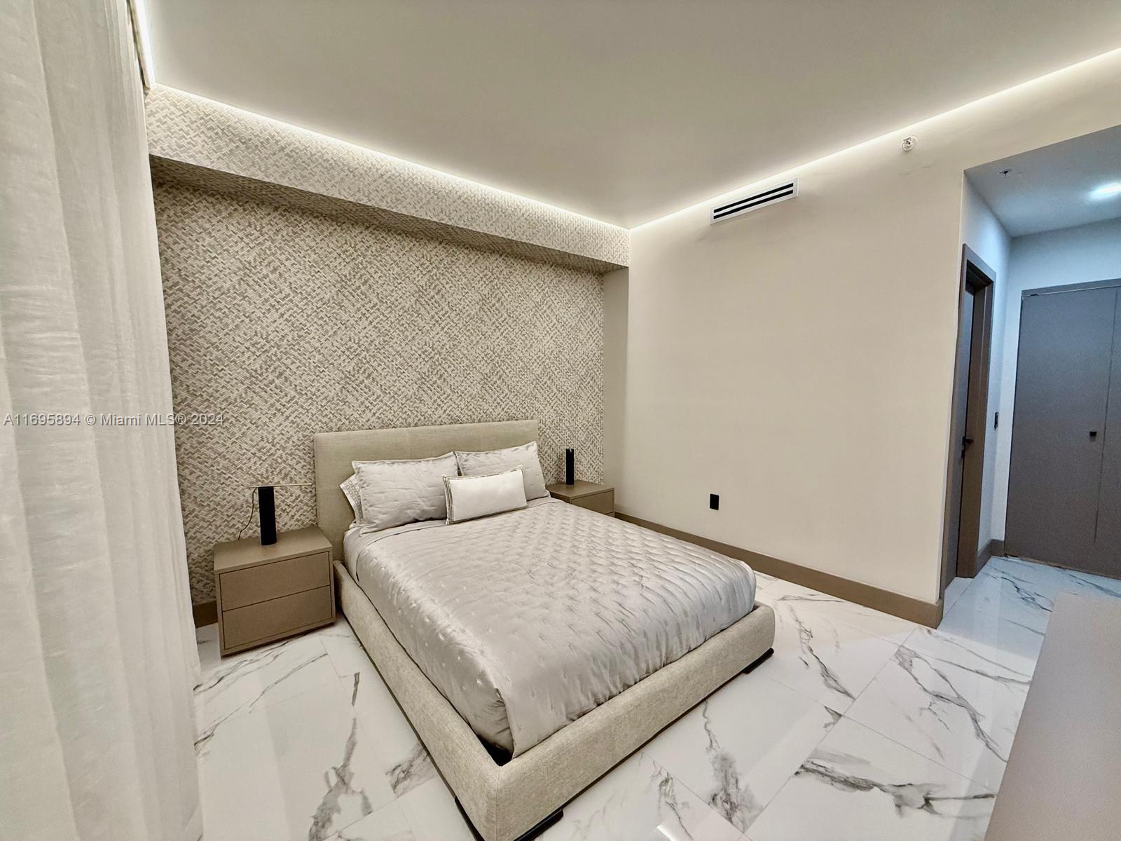 PARQUE TOWERS CONDO - Residential