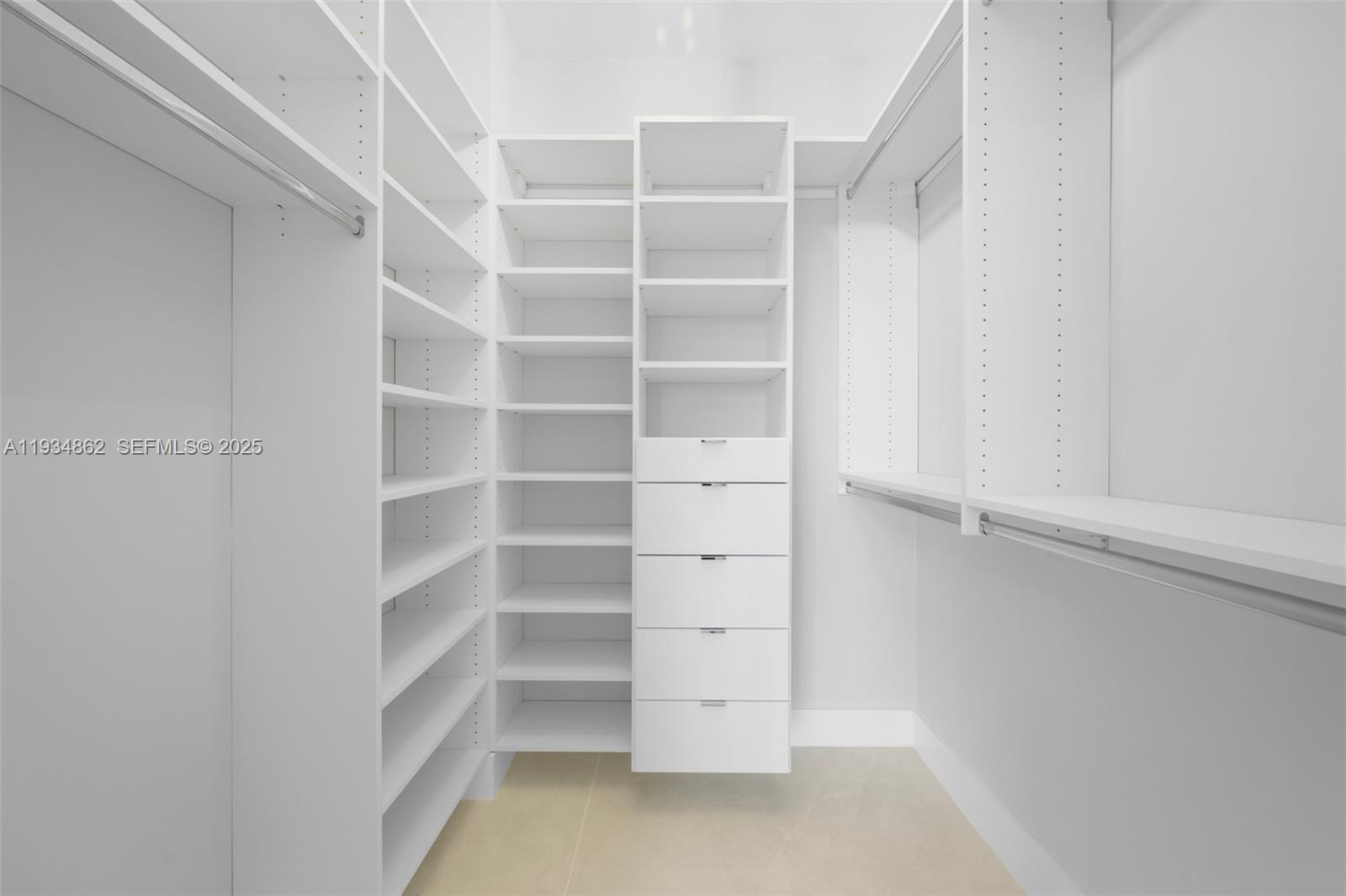 HAMPTONS WEST CONDO - Residential