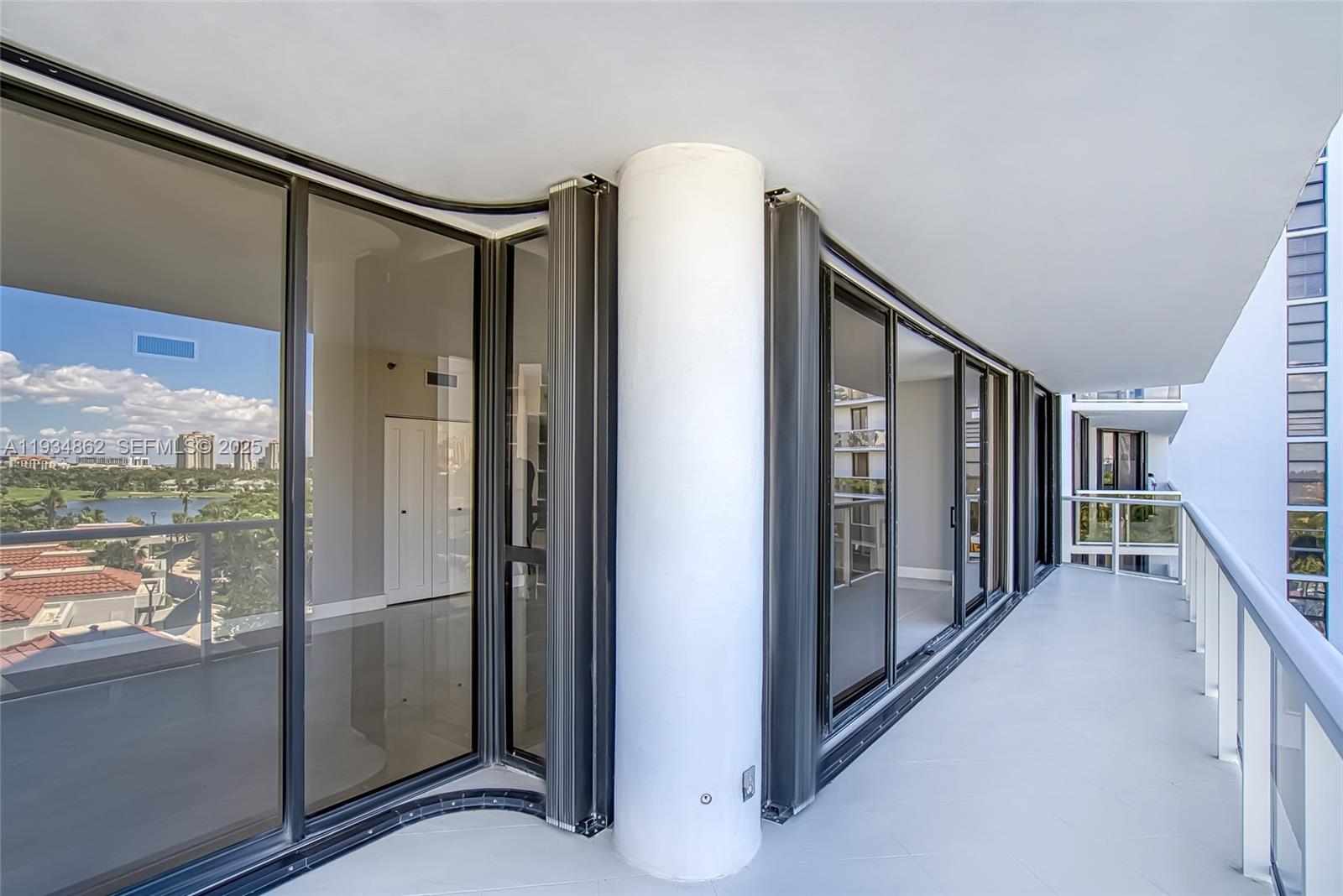 HAMPTONS WEST CONDO - Residential