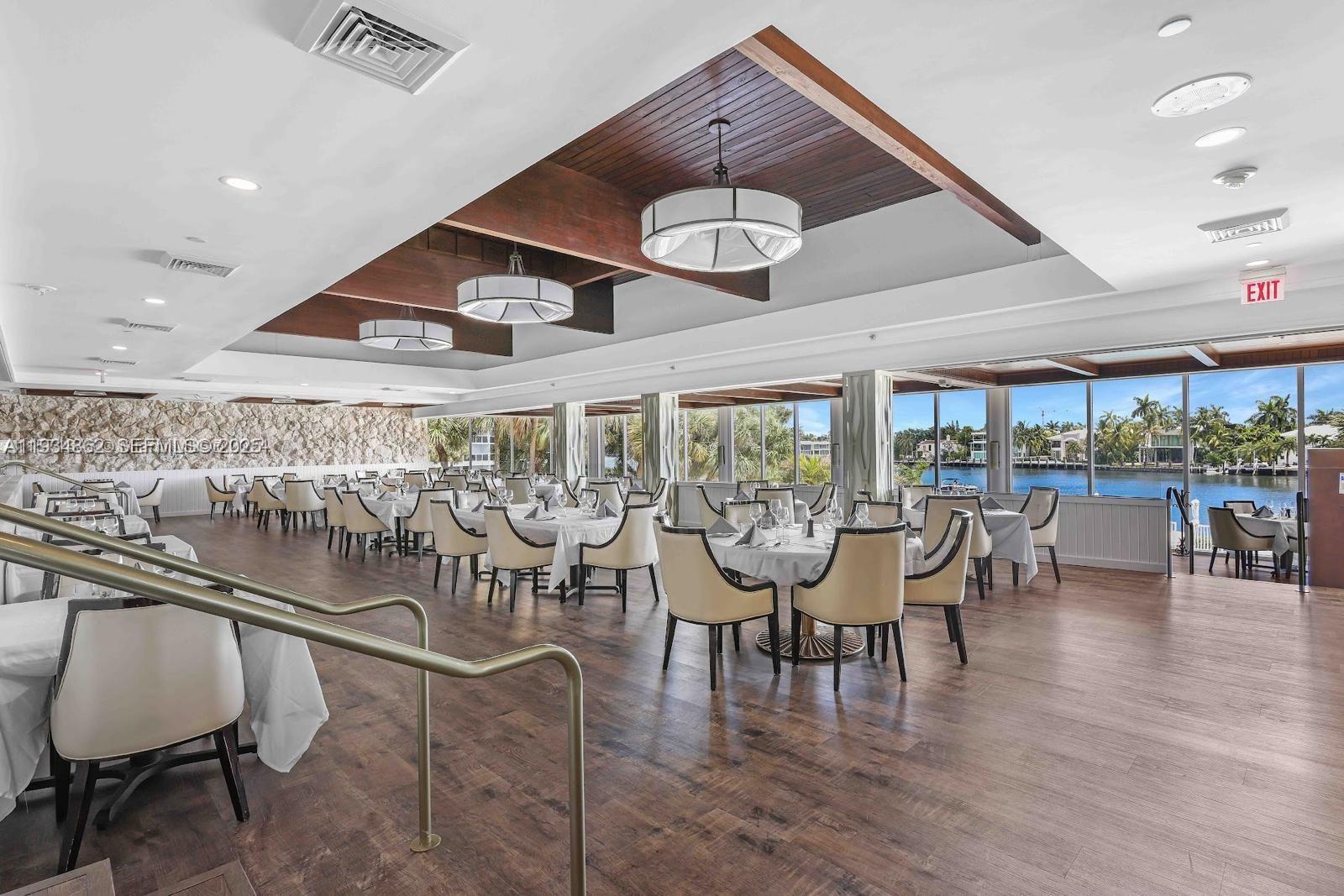 HAMPTONS WEST CONDO - Residential