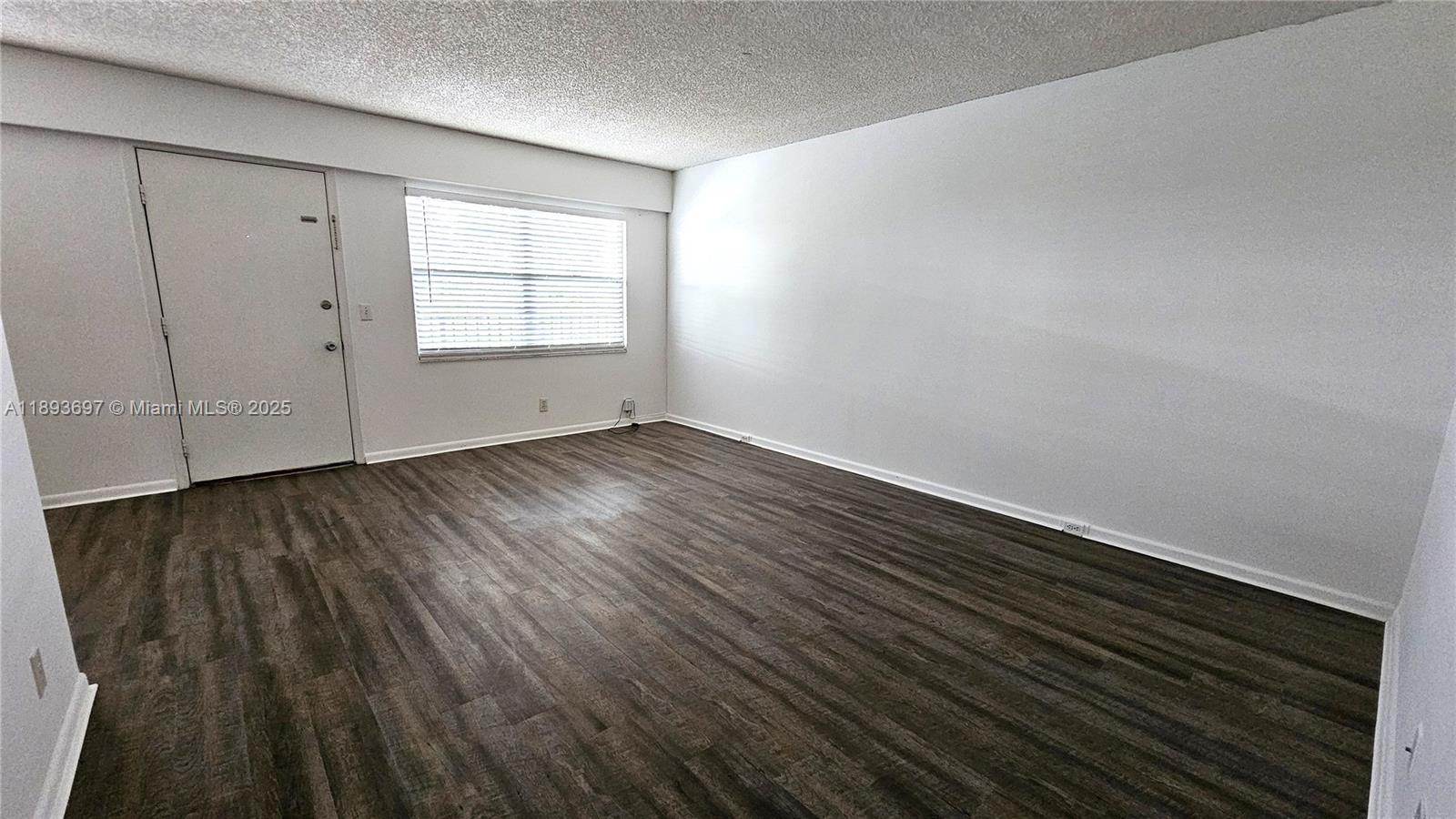 NEW HAMPTON AT CENTURY VI - Residential Lease