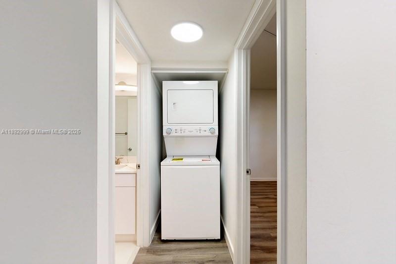 CAMBRIDGE AT CENTURY VILL - Residential