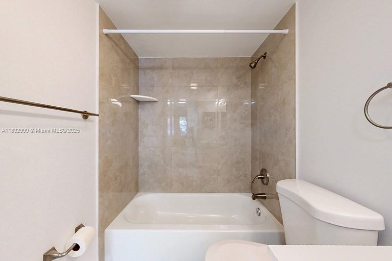 CAMBRIDGE AT CENTURY VILL - Residential
