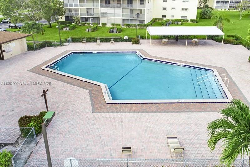 CAMBRIDGE AT CENTURY VILL - Residential
