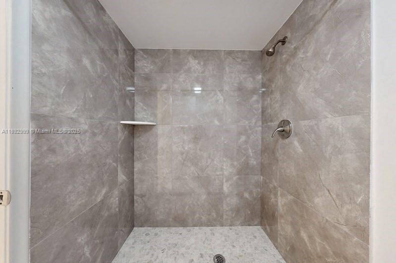 CAMBRIDGE AT CENTURY VILL - Residential
