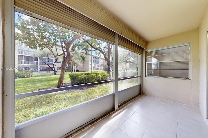 CAMBRIDGE AT CENTURY VILL - Residential