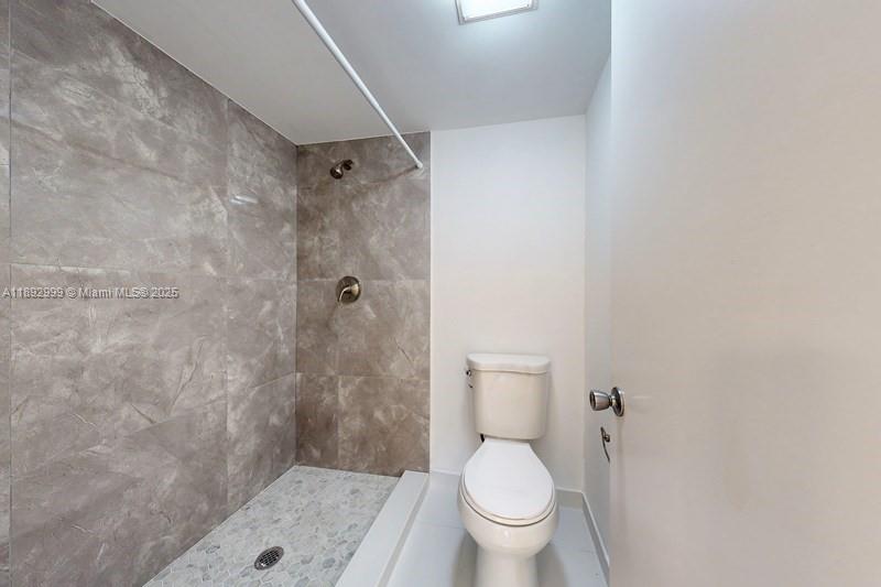CAMBRIDGE AT CENTURY VILL - Residential
