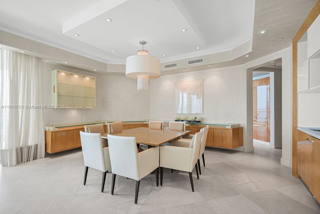 16047 Collins Ave 1104