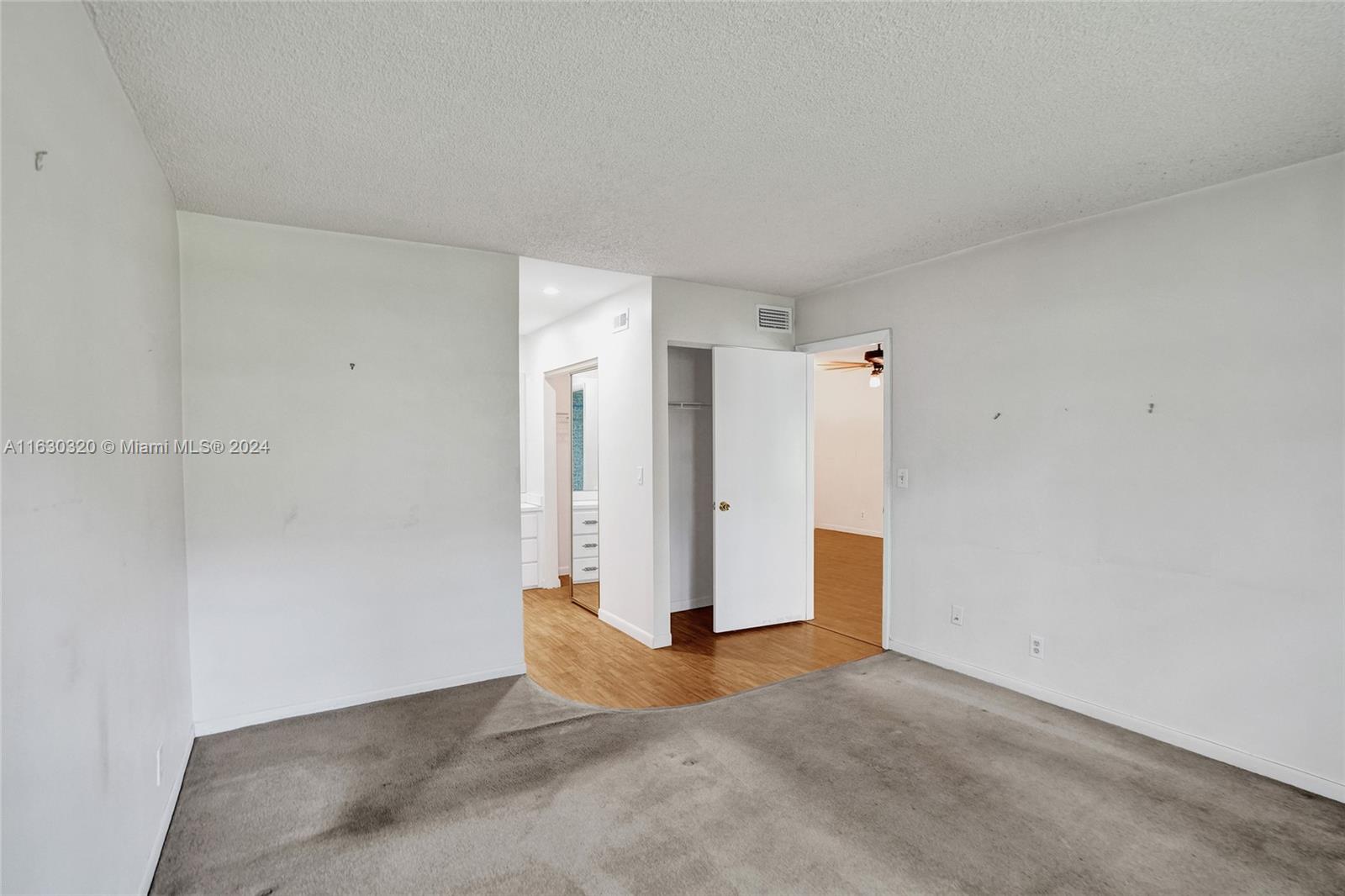 BERKLEY HOUSE OF CARRIAGE - Residential