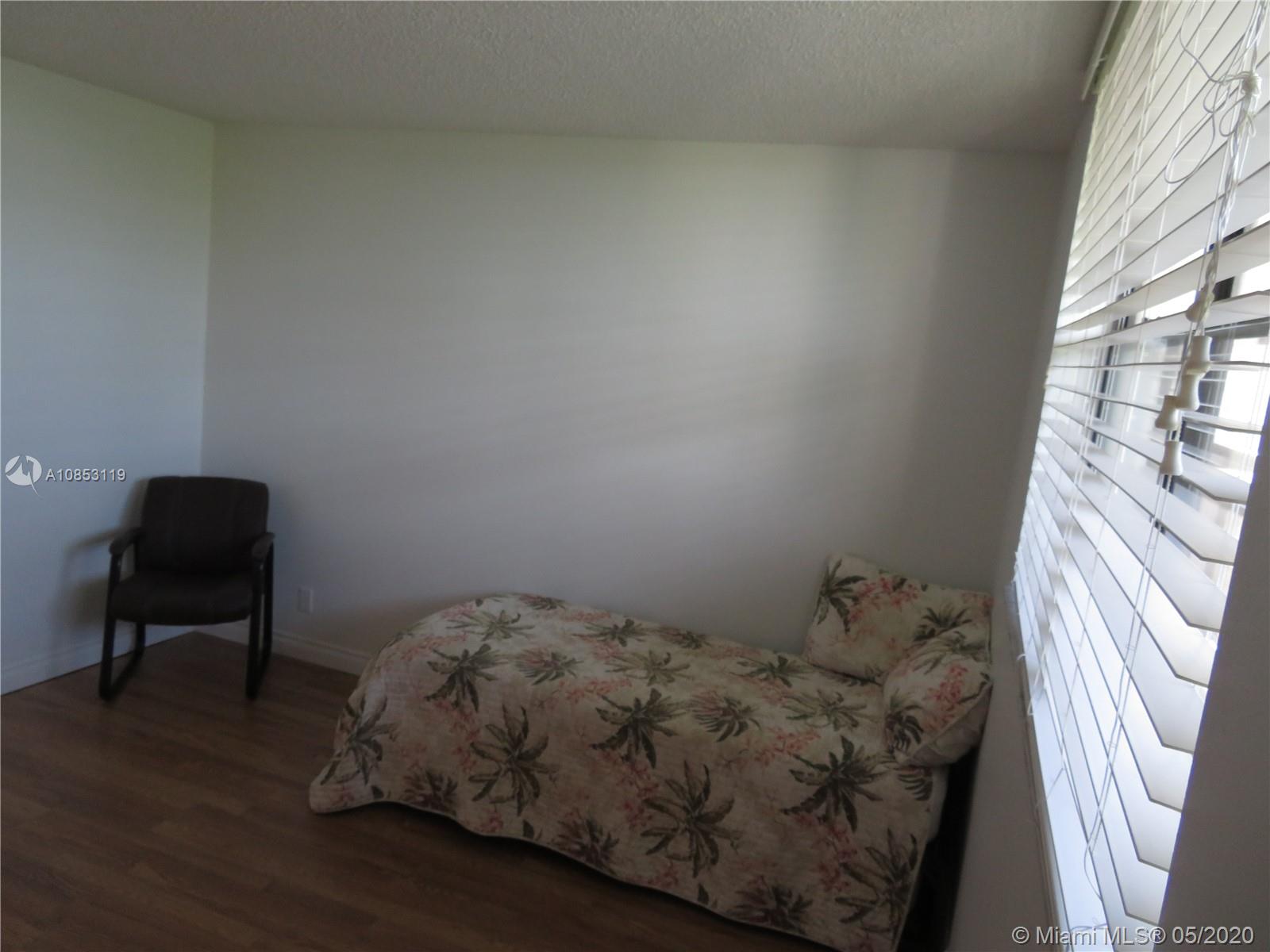 MARINERS WAY CONDO - Residential