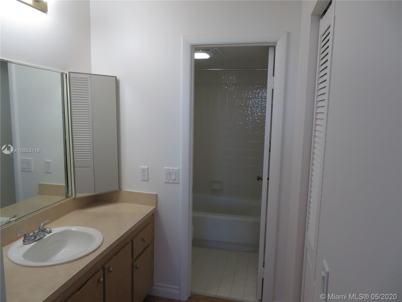 MARINERS WAY CONDO - Residential