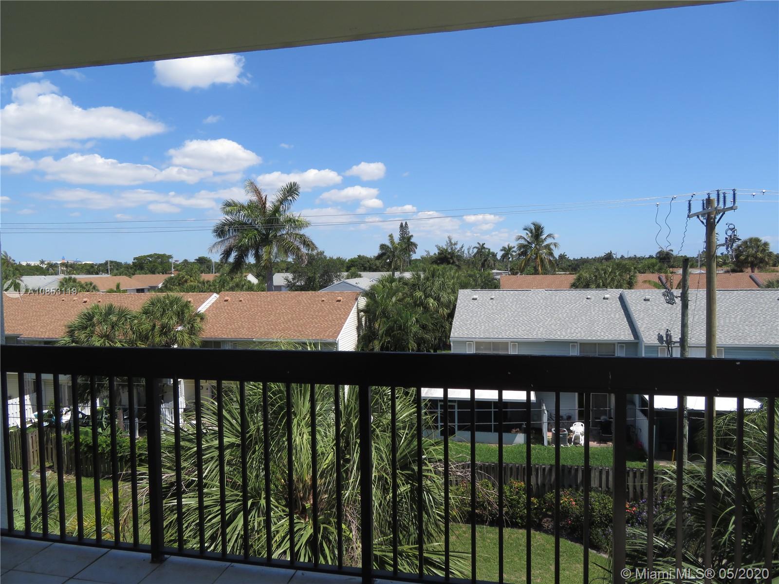 MARINERS WAY CONDO - Residential