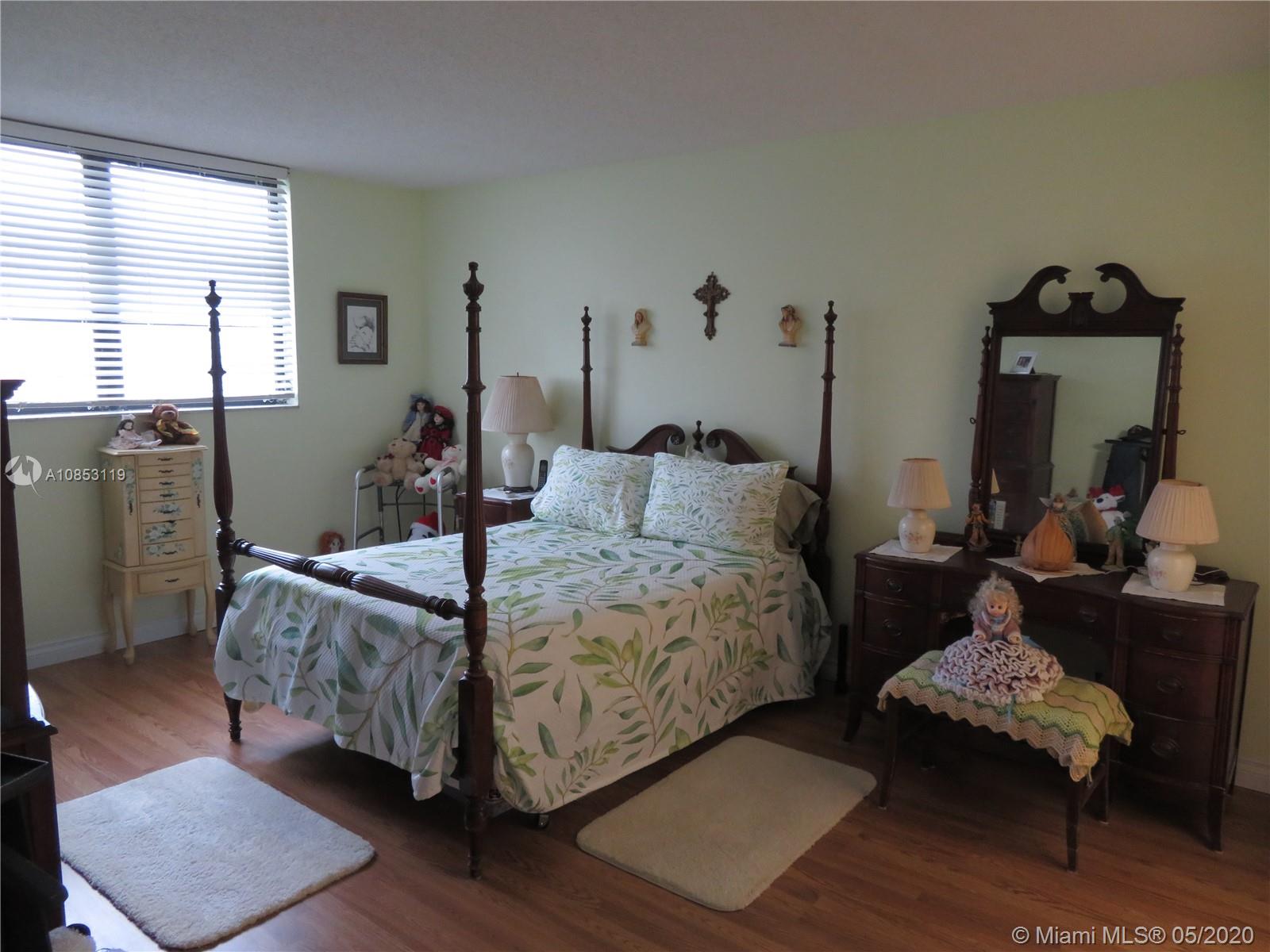 MARINERS WAY CONDO - Residential