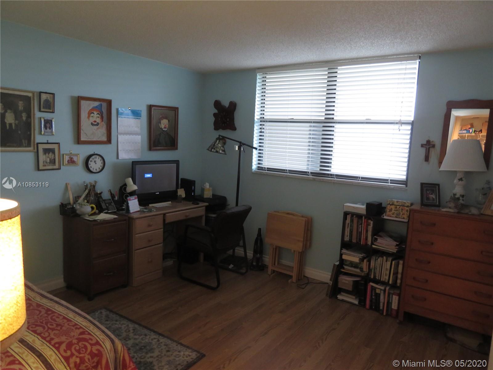 MARINERS WAY CONDO - Residential