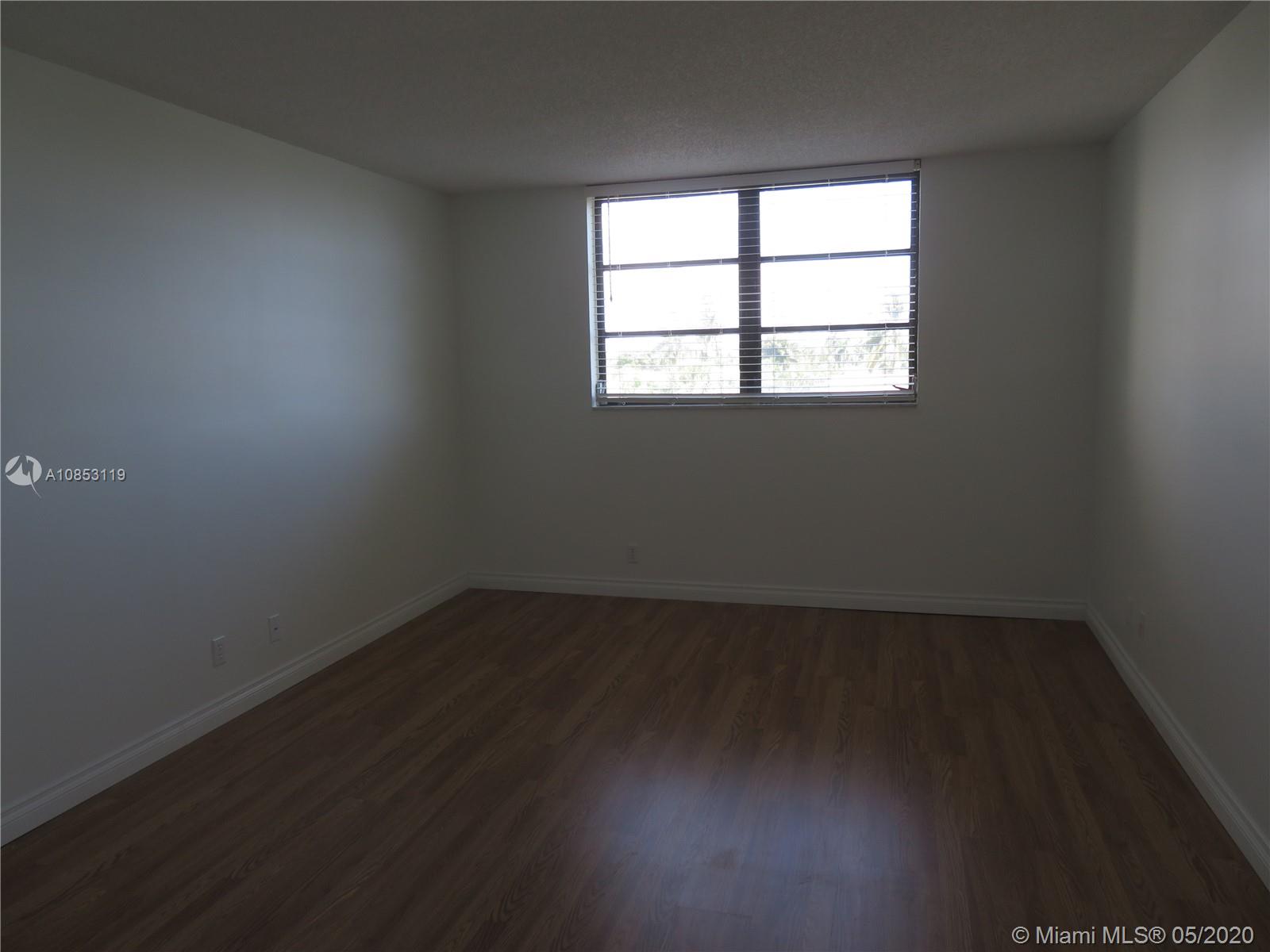 MARINERS WAY CONDO - Residential