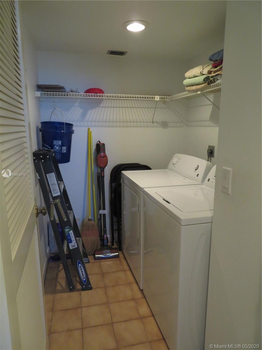 MARINERS WAY CONDO - Residential