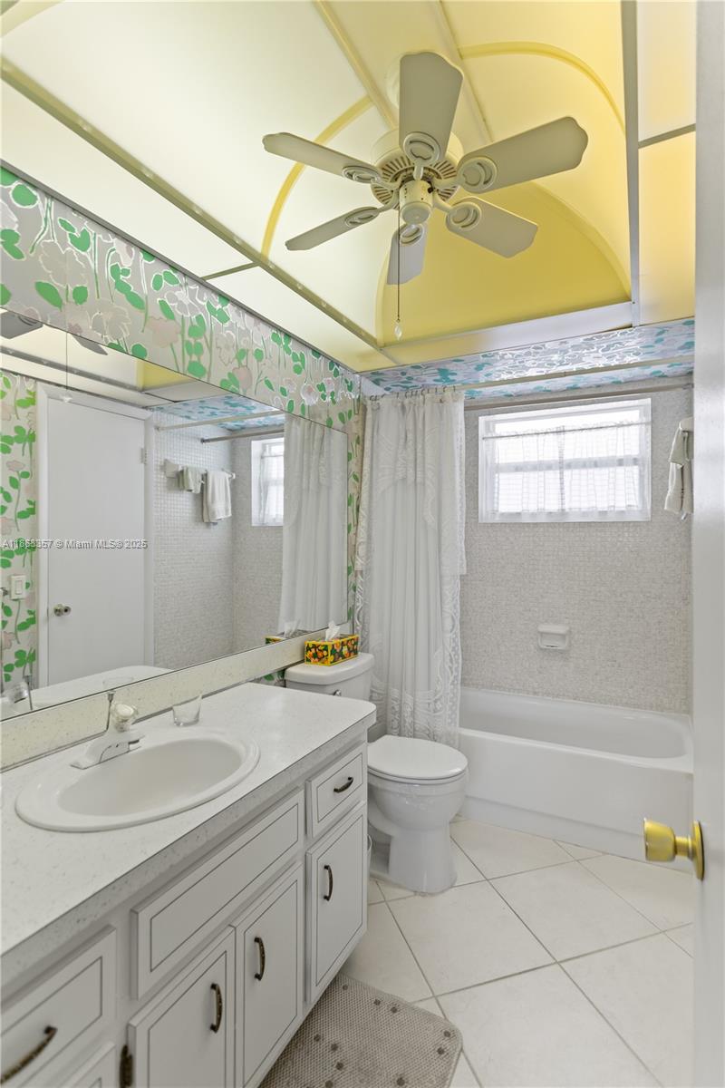 ASHLEY HALL CONDO - Residential