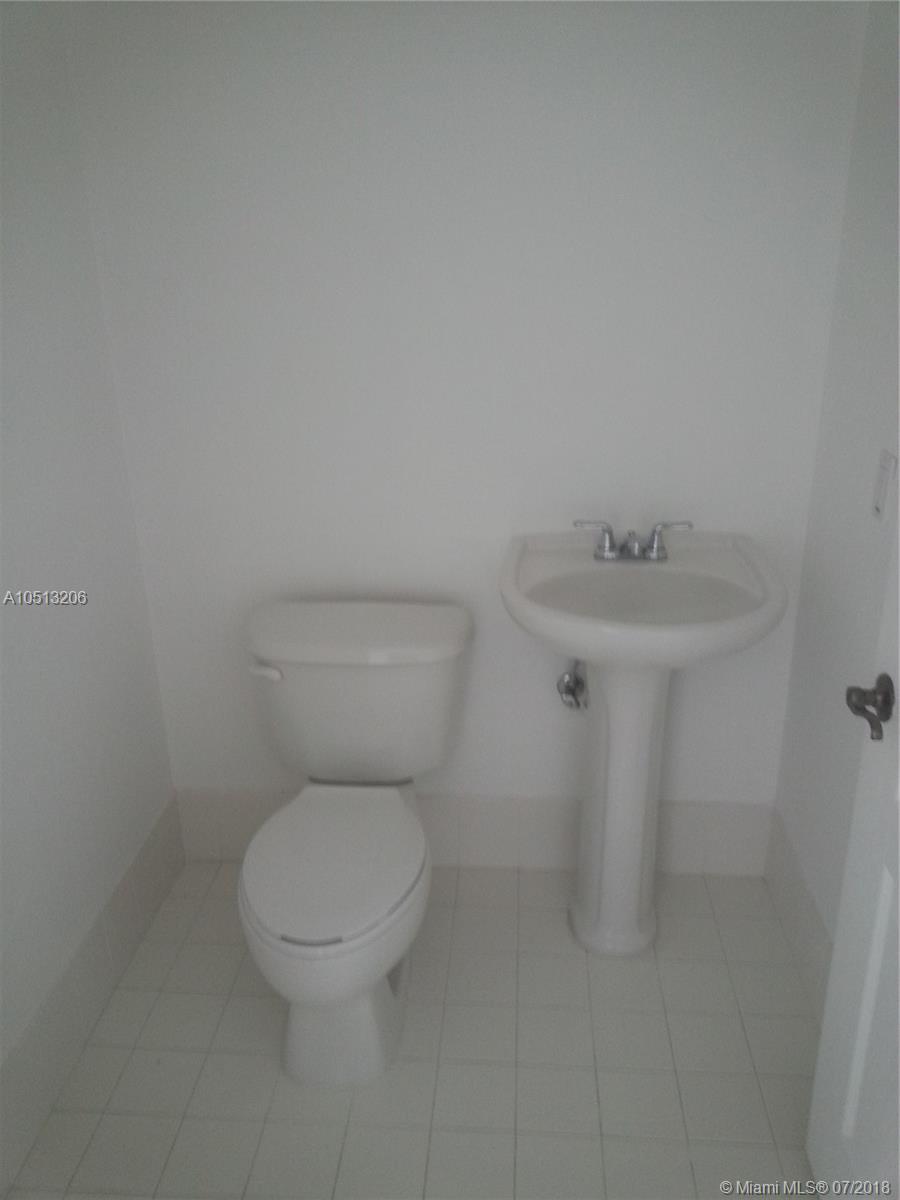 GABLES VIEW CONDO - Residential Lease