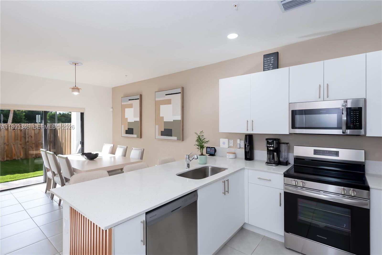 UNITED STATES - Residential