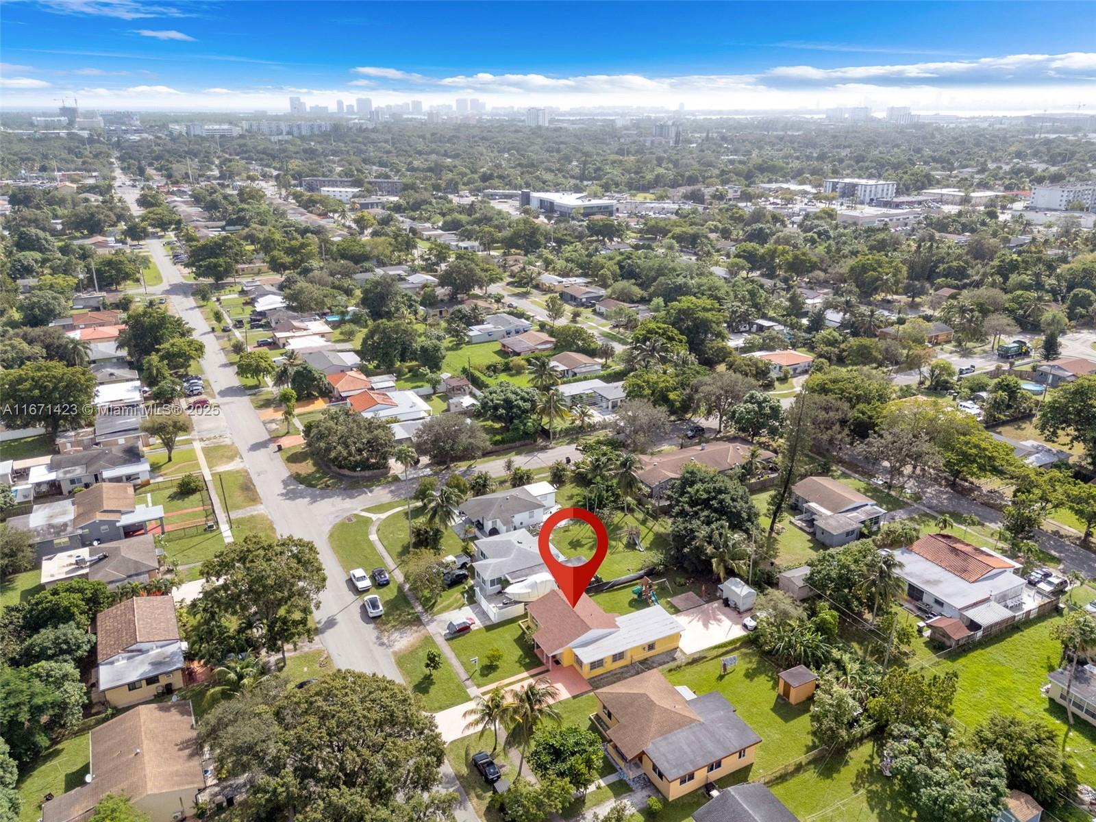 BISCAYNE HIGHLANDS - Residential