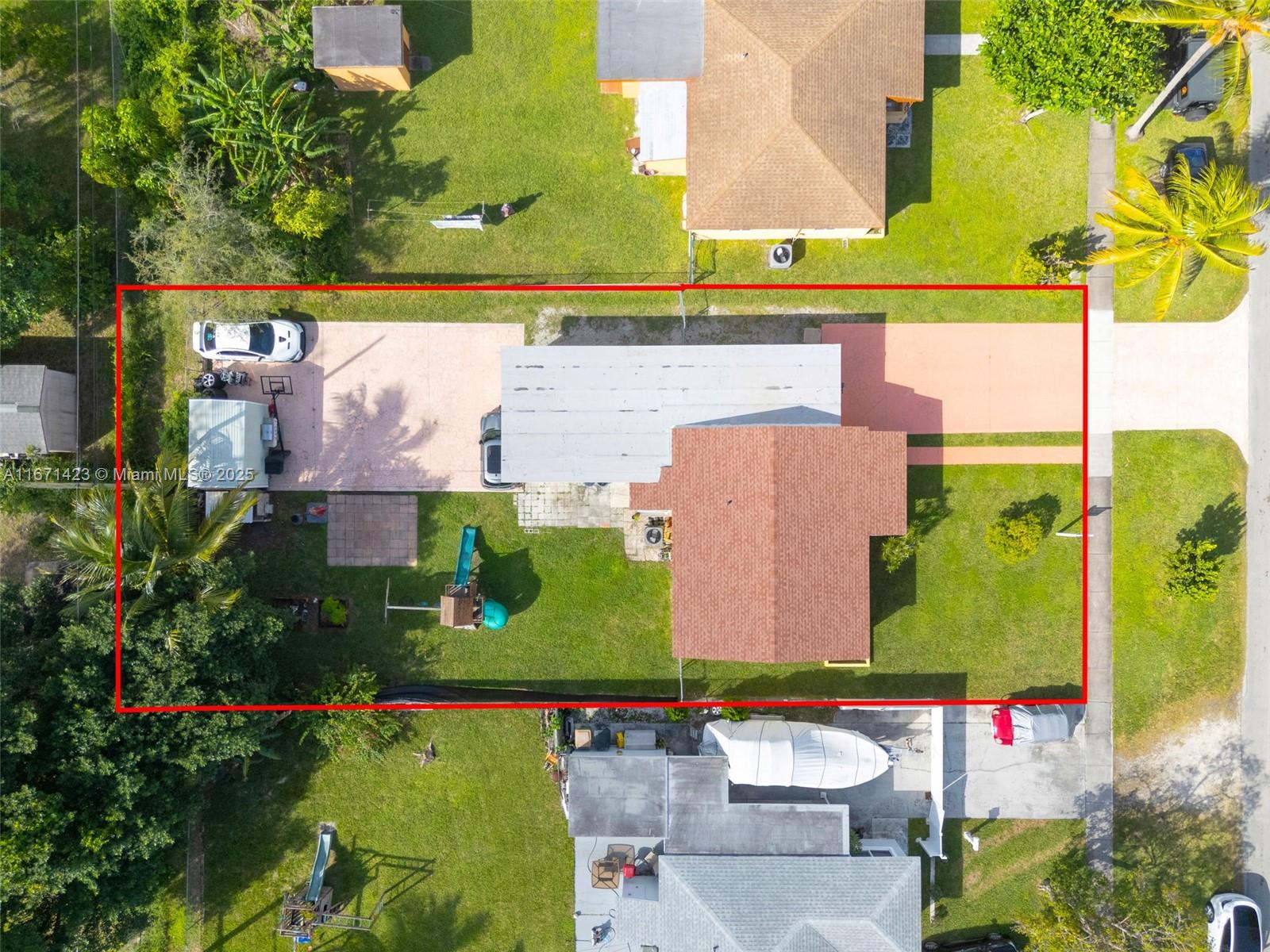 BISCAYNE HIGHLANDS - Residential