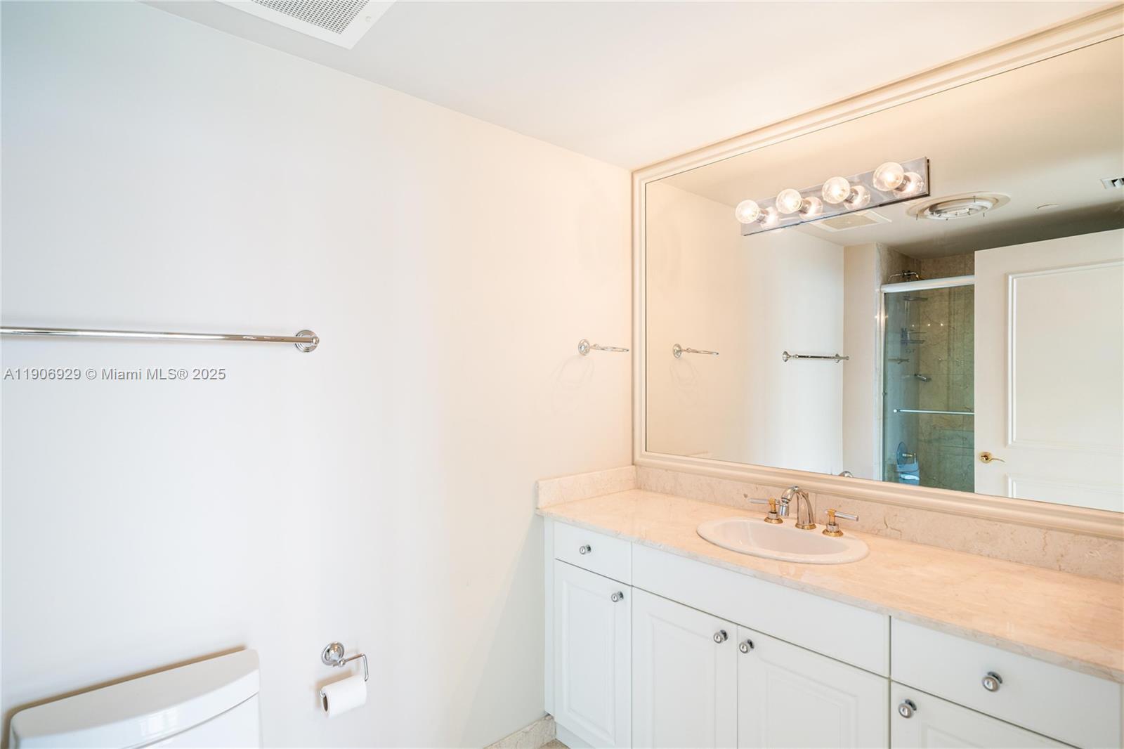 THE PENINSULA CONDO - Residential Lease