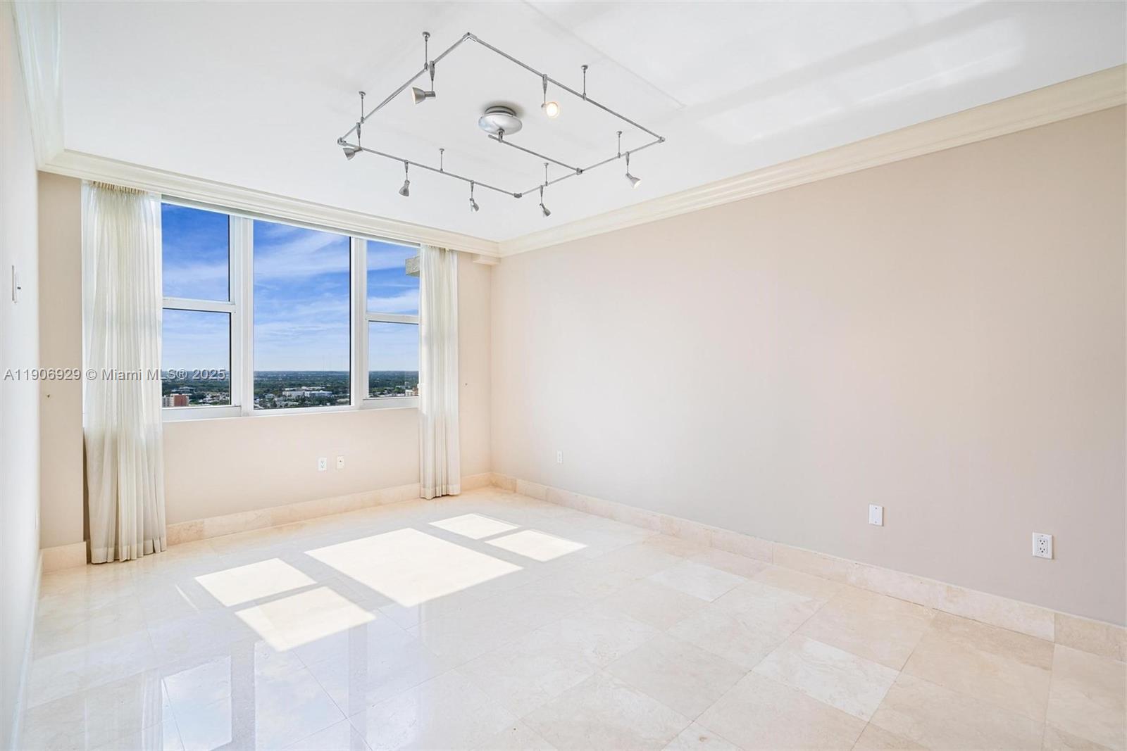 THE PENINSULA CONDO - Residential Lease