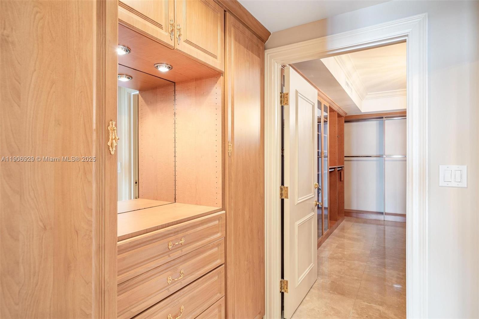 THE PENINSULA CONDO - Residential Lease