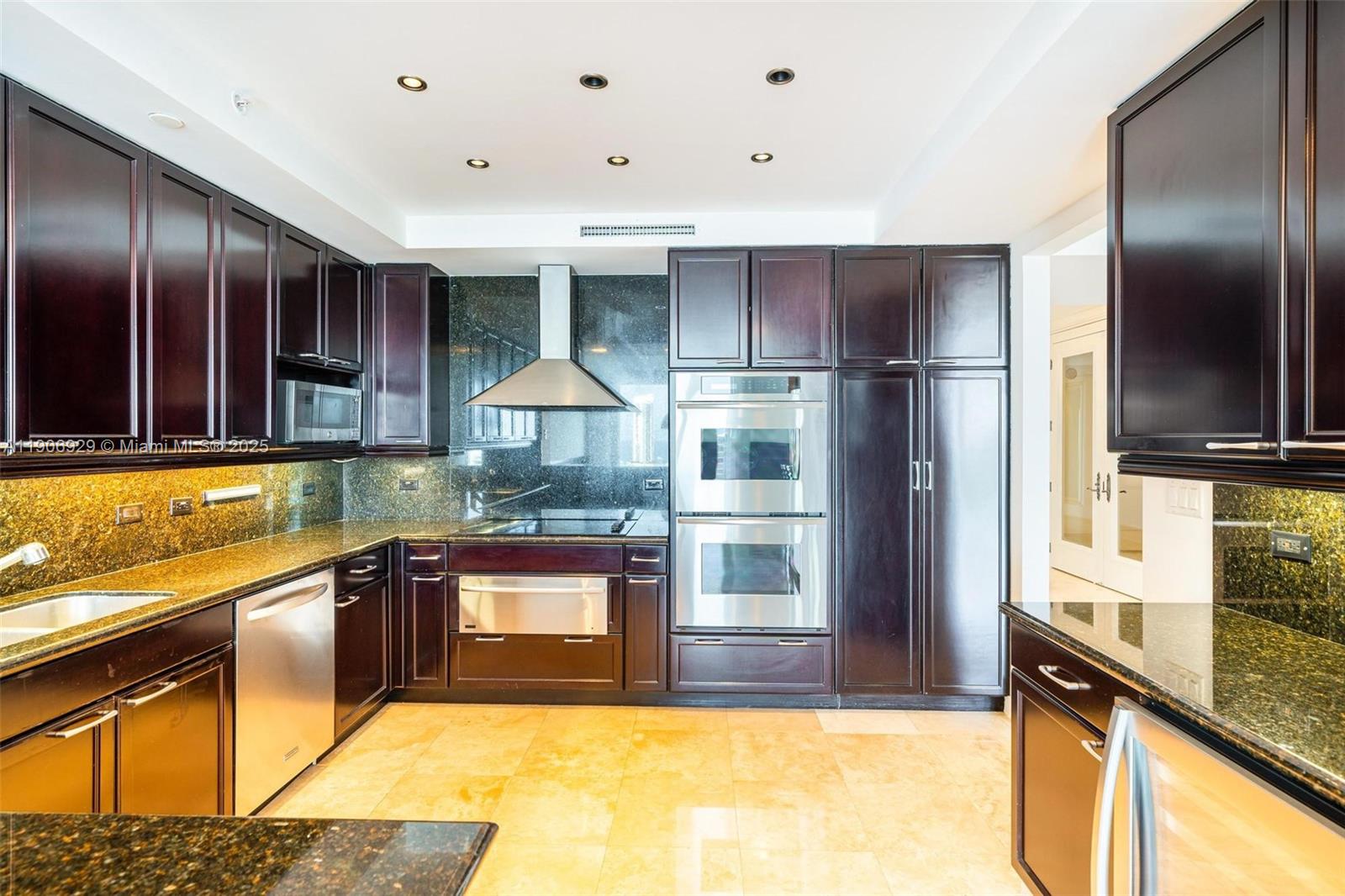 THE PENINSULA CONDO - Residential Lease