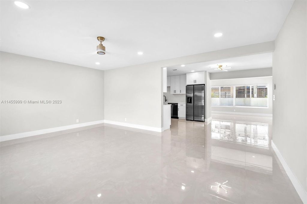 Photo of 3374 NE 19th Ave, Oakland Park, FL 33306 (MLS # A11455999)