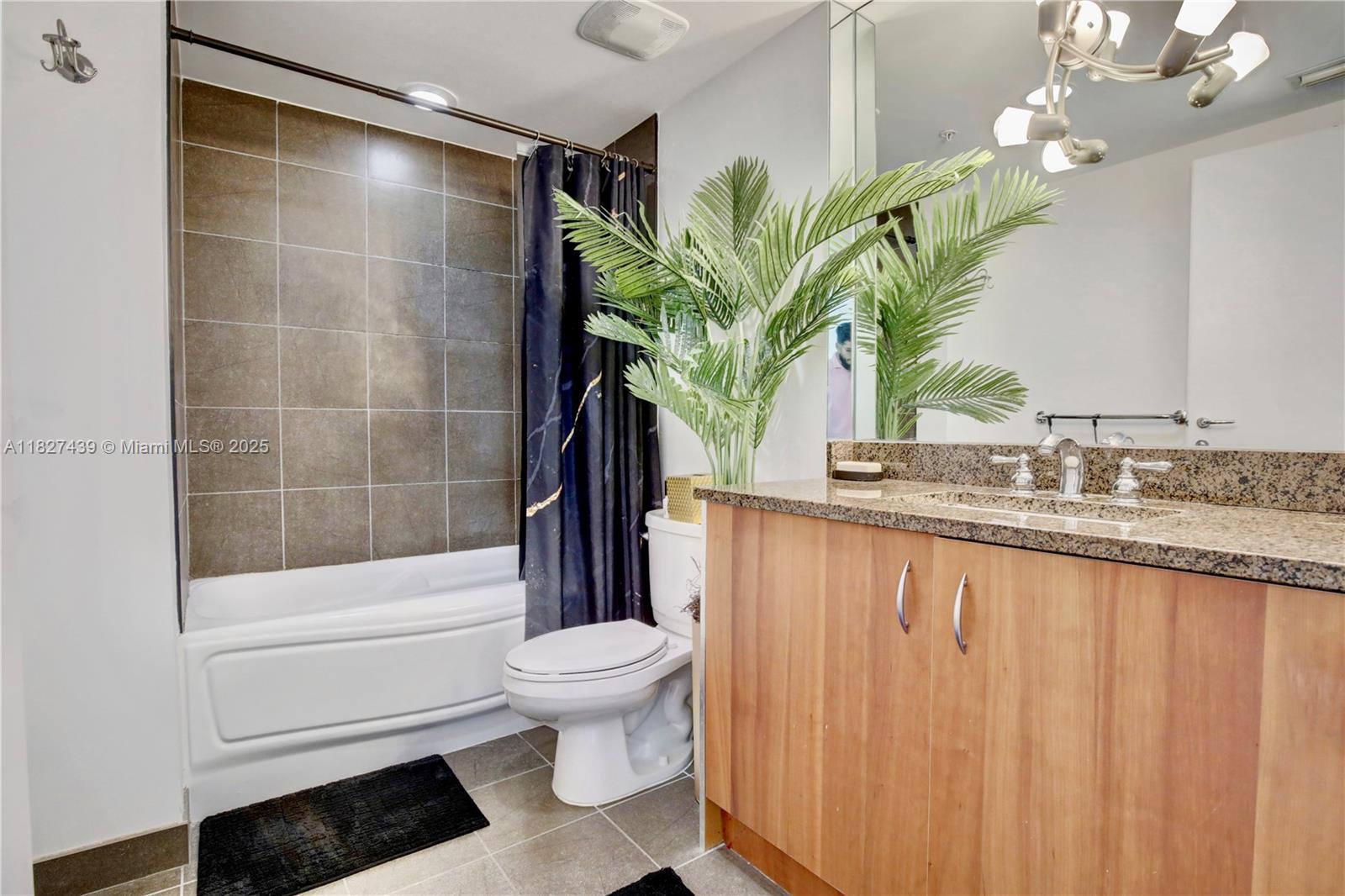 MET 1 CONDO - Residential