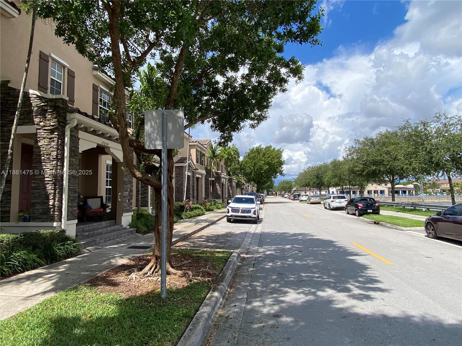 17004 SW 95th Ter
