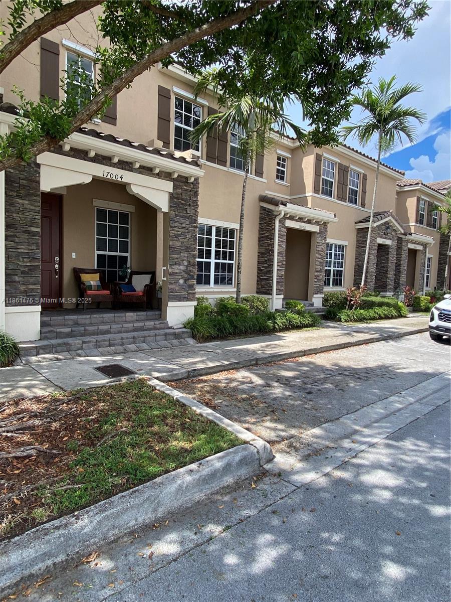 17004 SW 95th Ter