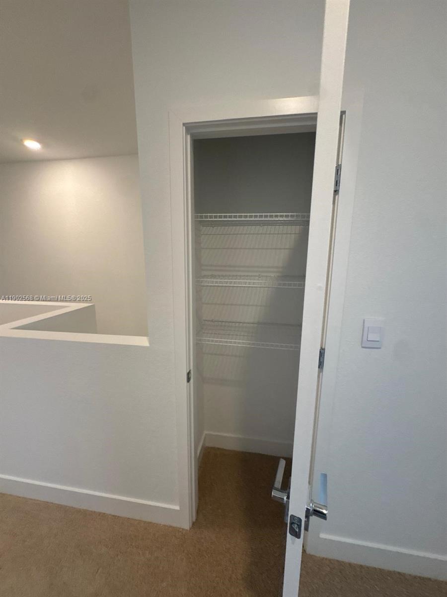 MERRICK SQUARE - Residential Lease