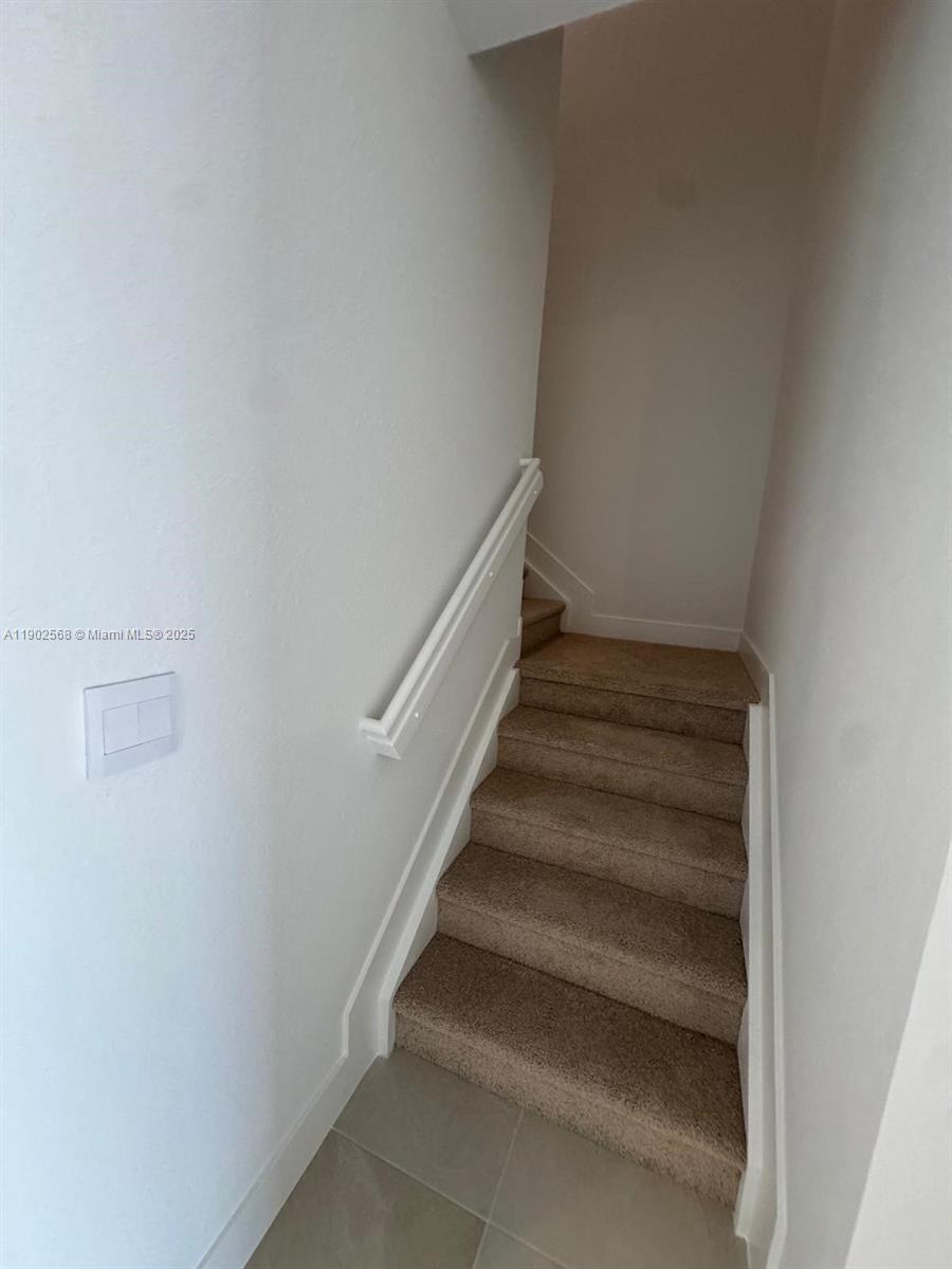 MERRICK SQUARE - Residential Lease