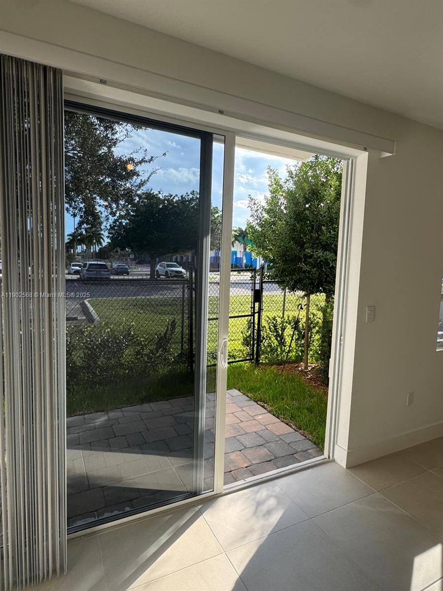 MERRICK SQUARE - Residential Lease